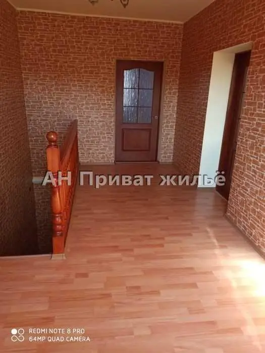 Будинок в Мильцях з гаражем для вантажного авто | Приват житло