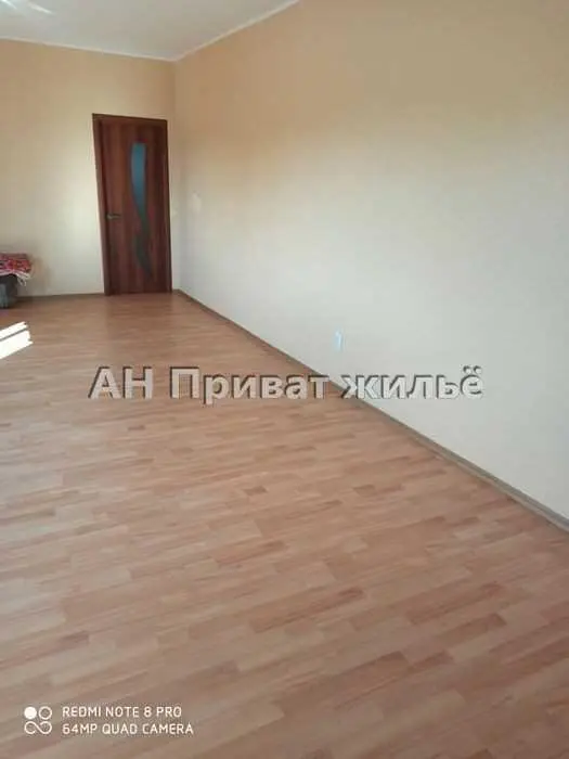 Будинок в Мильцях з гаражем для вантажного авто | Приват житло