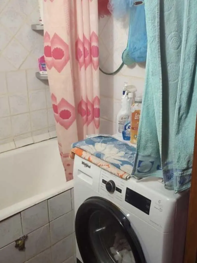 Продаж 3 кімнатної квартири на м-н Левада
 | Приват житло