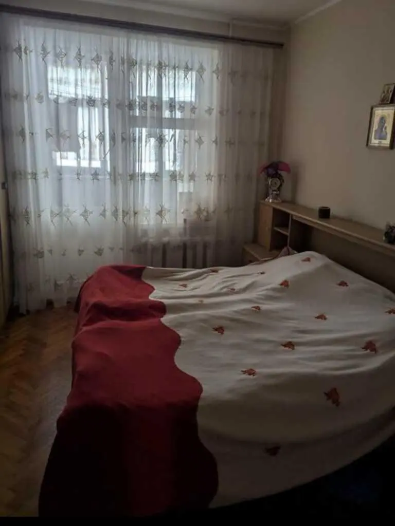 Продаж 3 кімнатної квартири на м-н Левада
 | Приват житло
