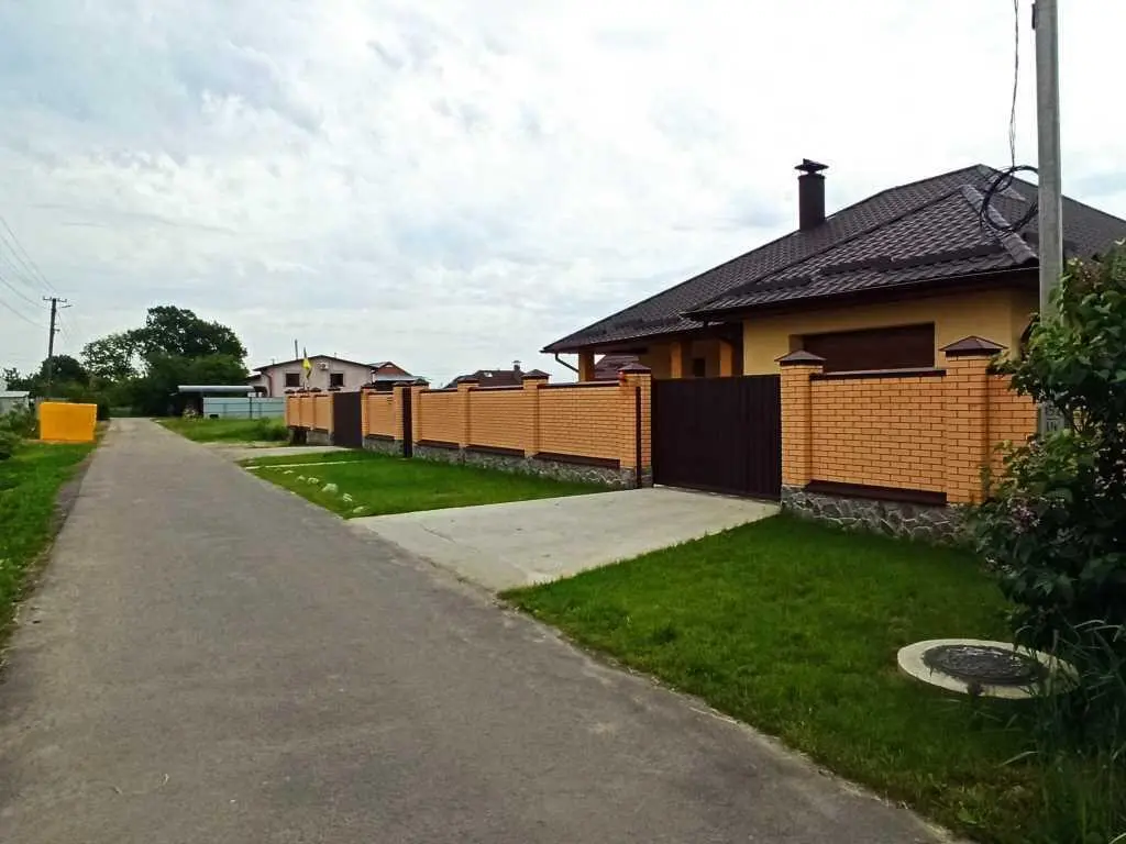 Чудовий будинок в Яківцях. | Приват житло