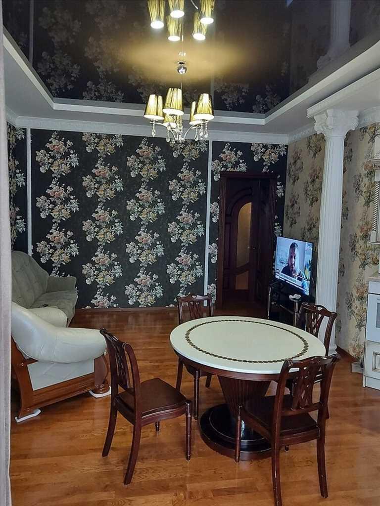 Квартира у центрі Полтави площею 120 кв.м | Приват житло