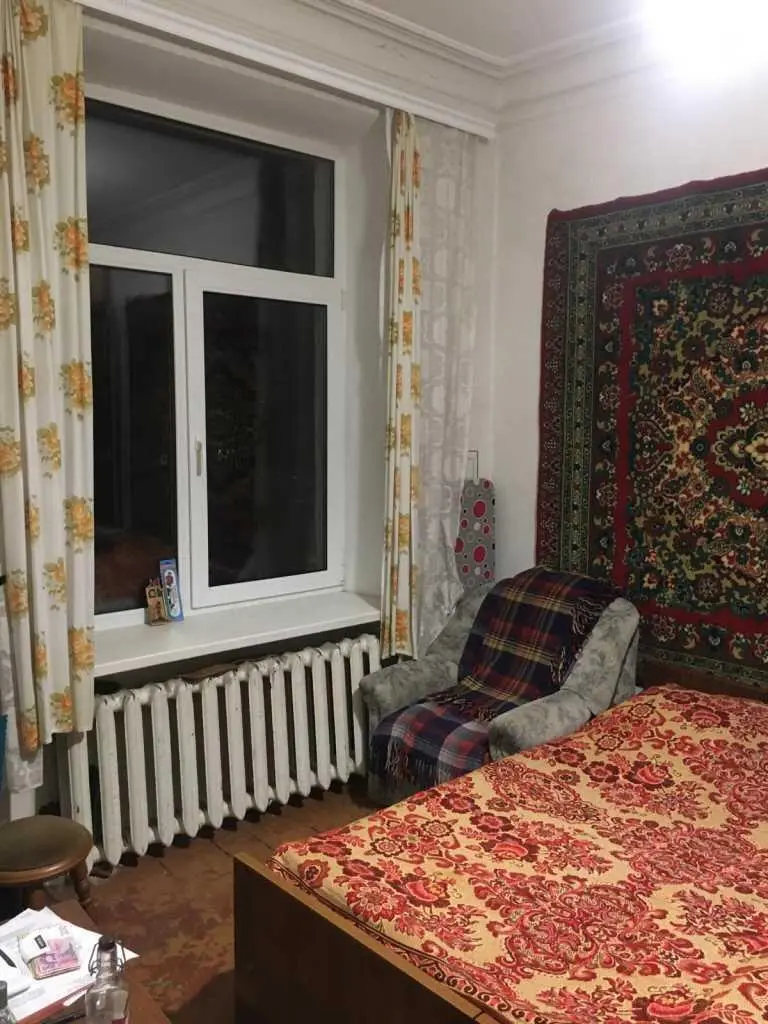  Продаж 3 кімнати з 4 -х кімнатноі квартири «сталінка» | Приват житло