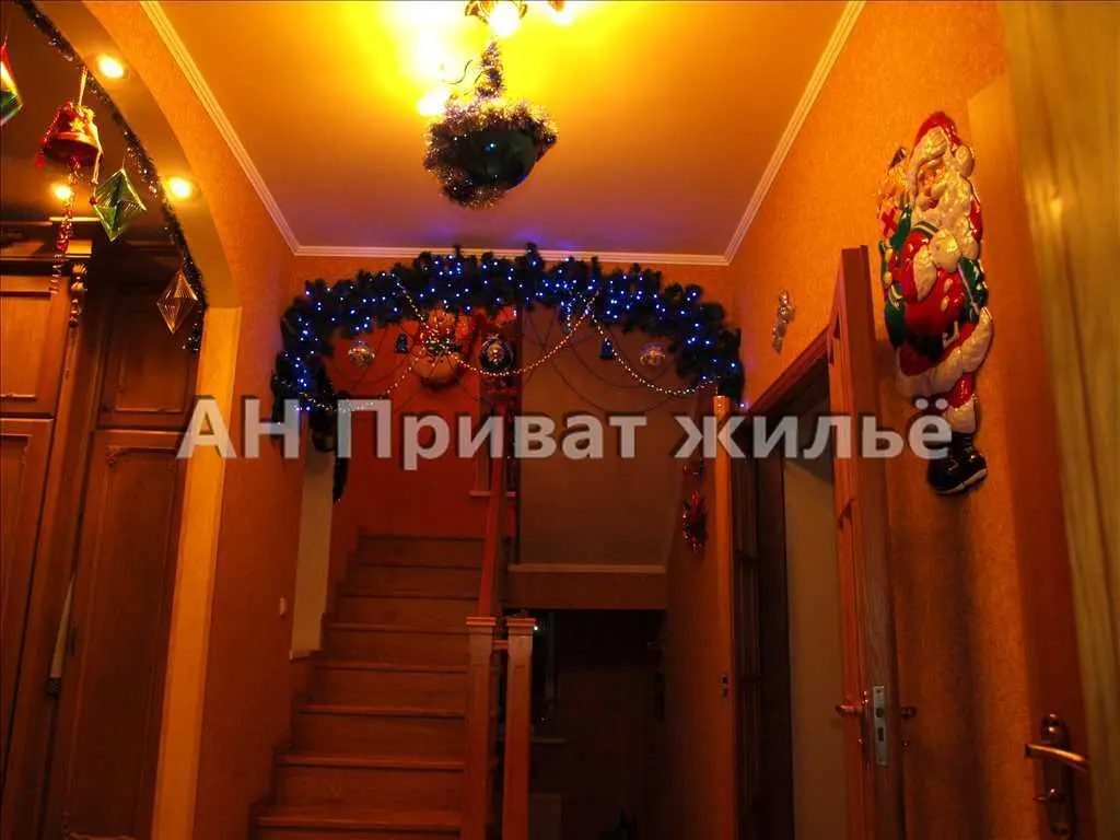 Будинок 230м.кв.у центральній частині міста. | Приват житло