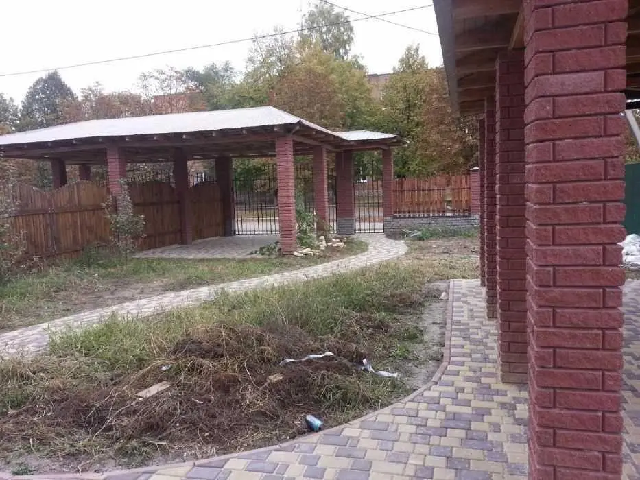 Великий будинок-дуплекс 2013 року побудови | Приват житло