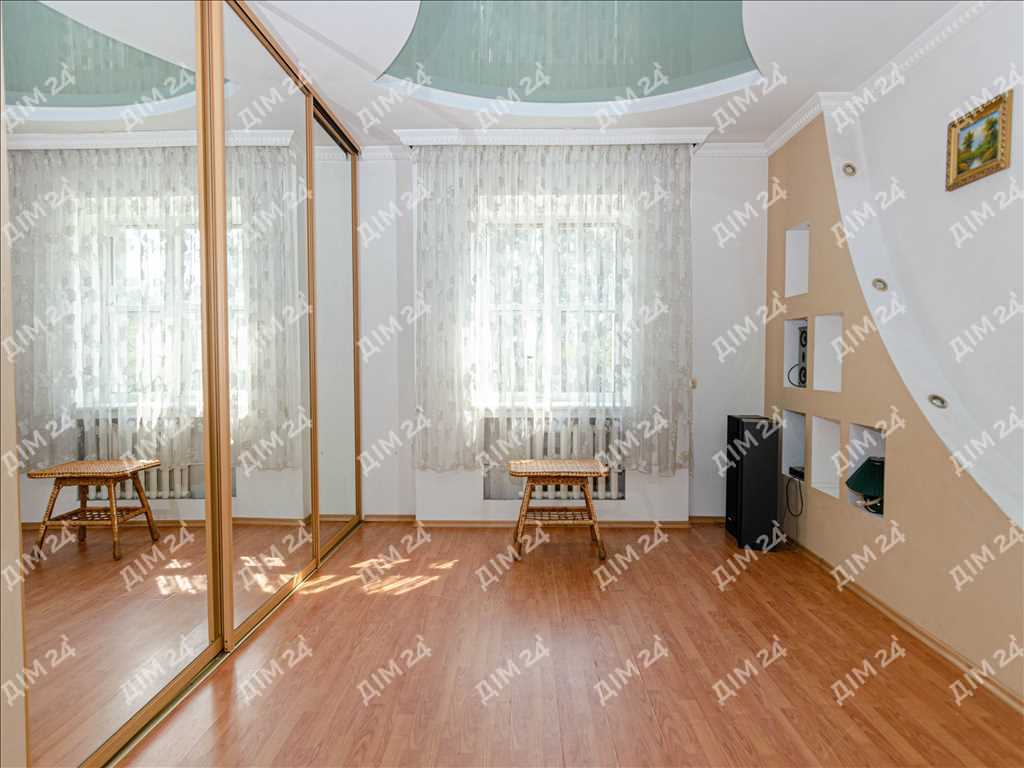 Цегляний будинок на Вороніна | Приват житло