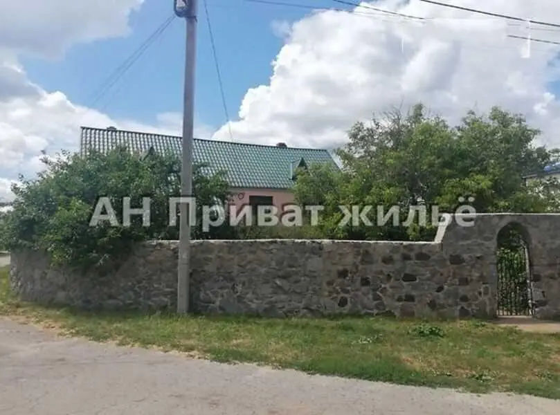 Просторий будинок у передмісті Полтави | Приват житло