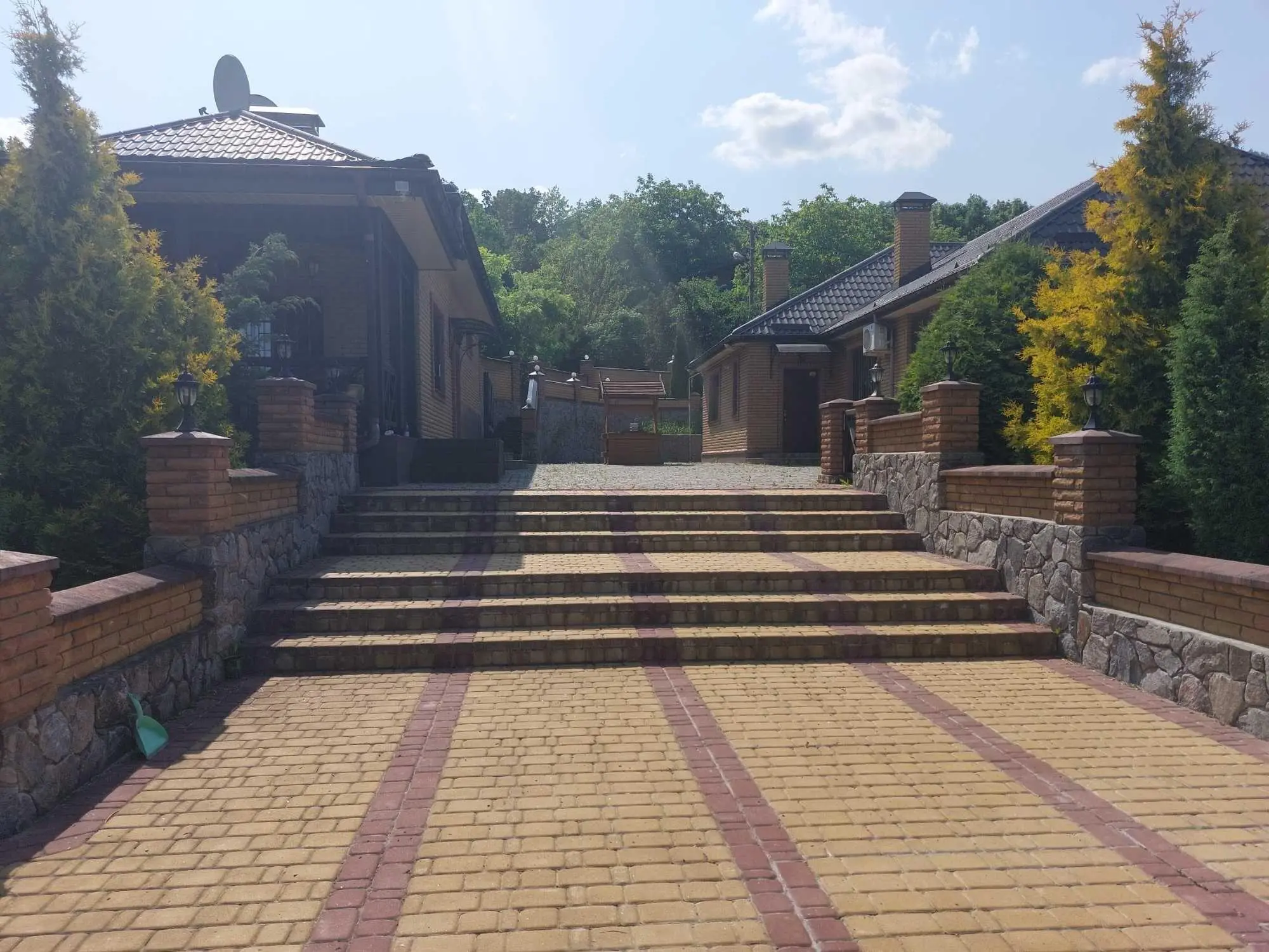 Чудова усадьба в Петрівці | Приват житло