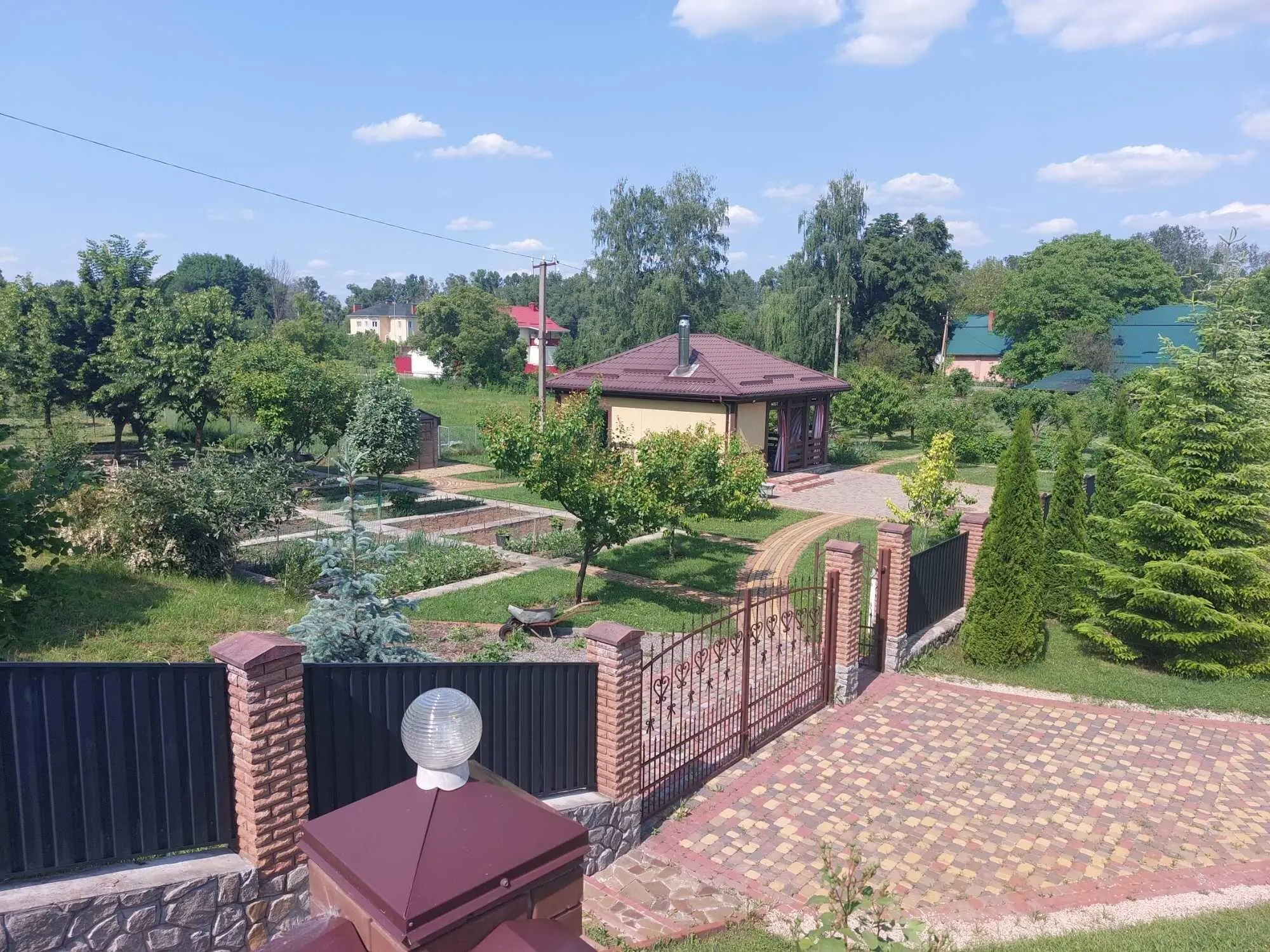 Чудова усадьба в Петрівці | Приват житло