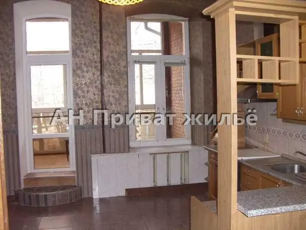 Центр, квартира в 2 хвилинах від Корпусного парку | Приват житло