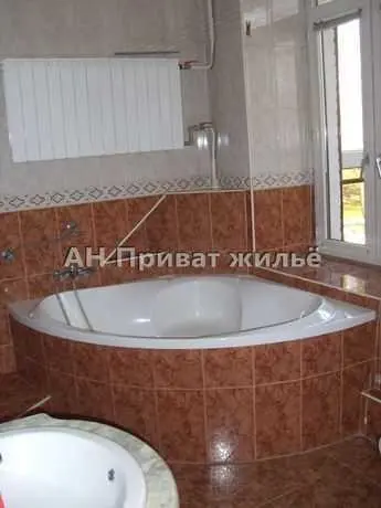 Центр, квартира в 2 хвилинах від Корпусного парку | Приват житло