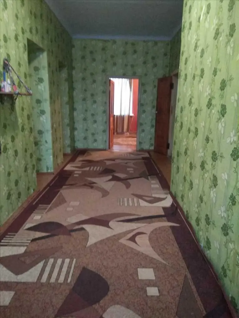 Будинок для великої родини: 100 м.кв і земля біля річки | Приват житло