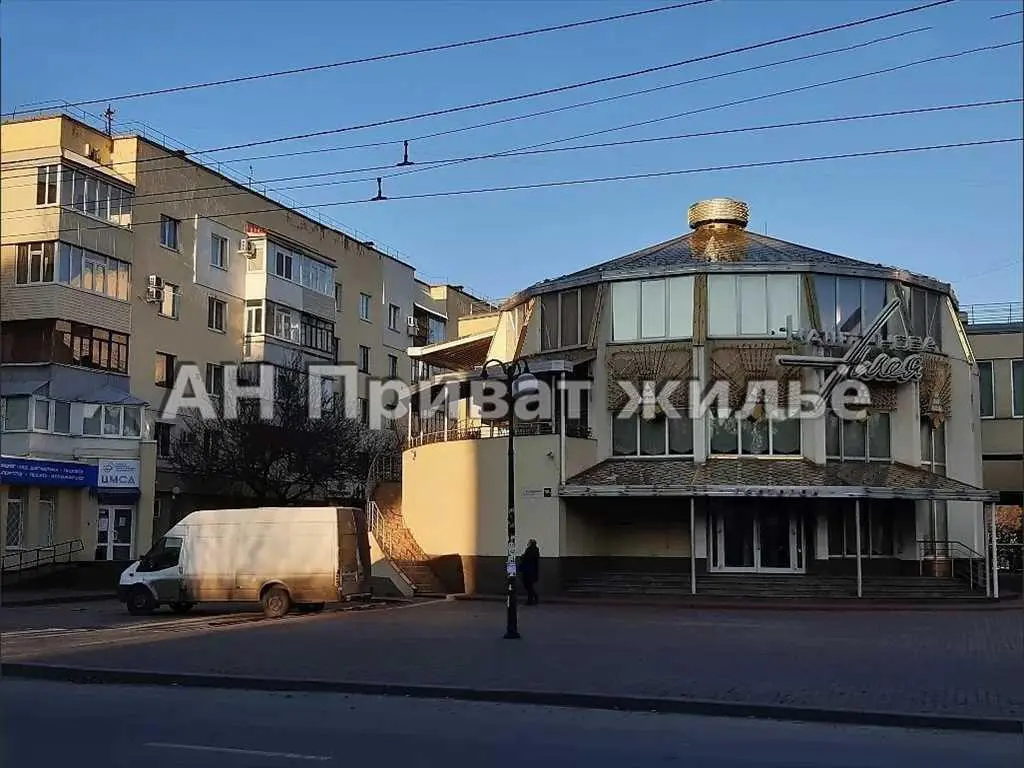 Трикімнатна квартира поруч ПД 