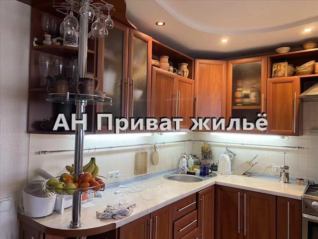 Простора та світла квартира для молодої родини | Приват житло