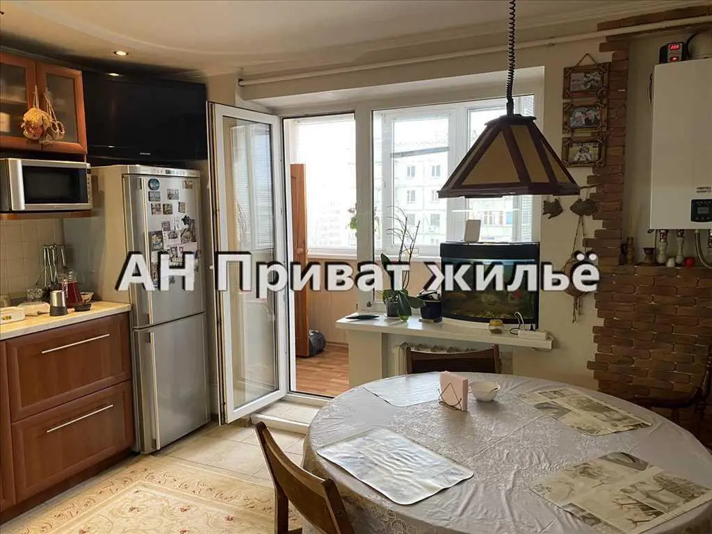 Простора та світла квартира для молодої родини | Приват житло