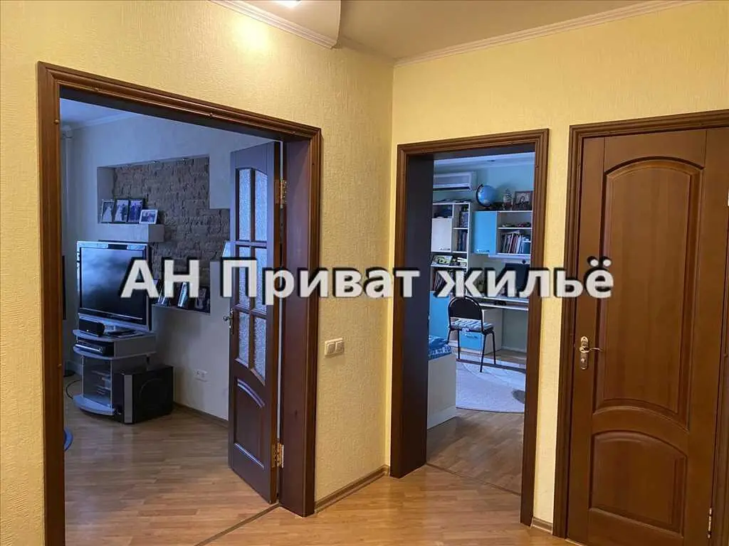 Простора та світла квартира для молодої родини | Приват житло