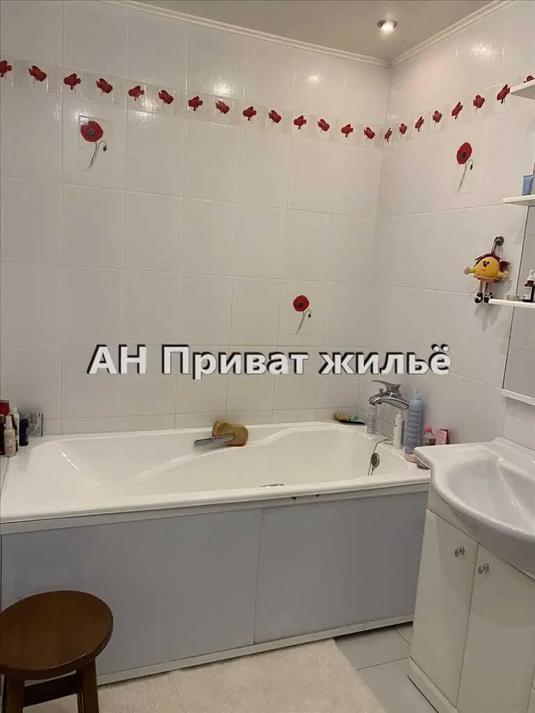 Простора та світла квартира для молодої родини | Приват житло