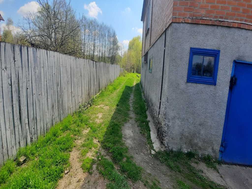 Будинок на Крутому берегу | Приват житло