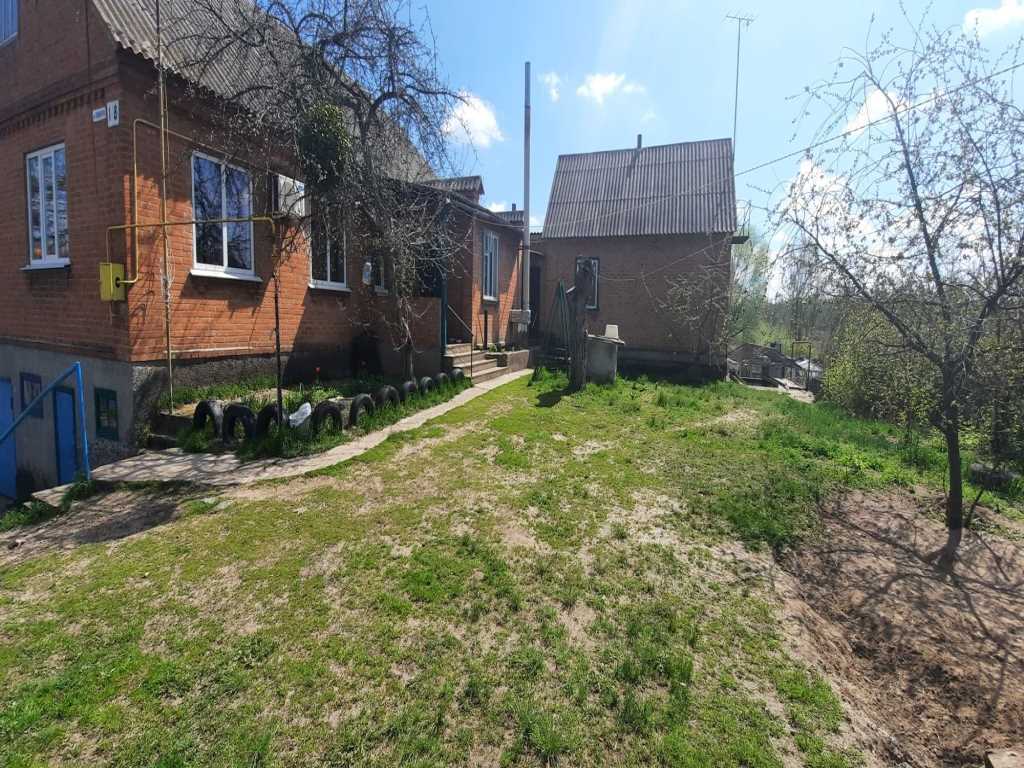 Будинок на Крутому берегу | Приват житло