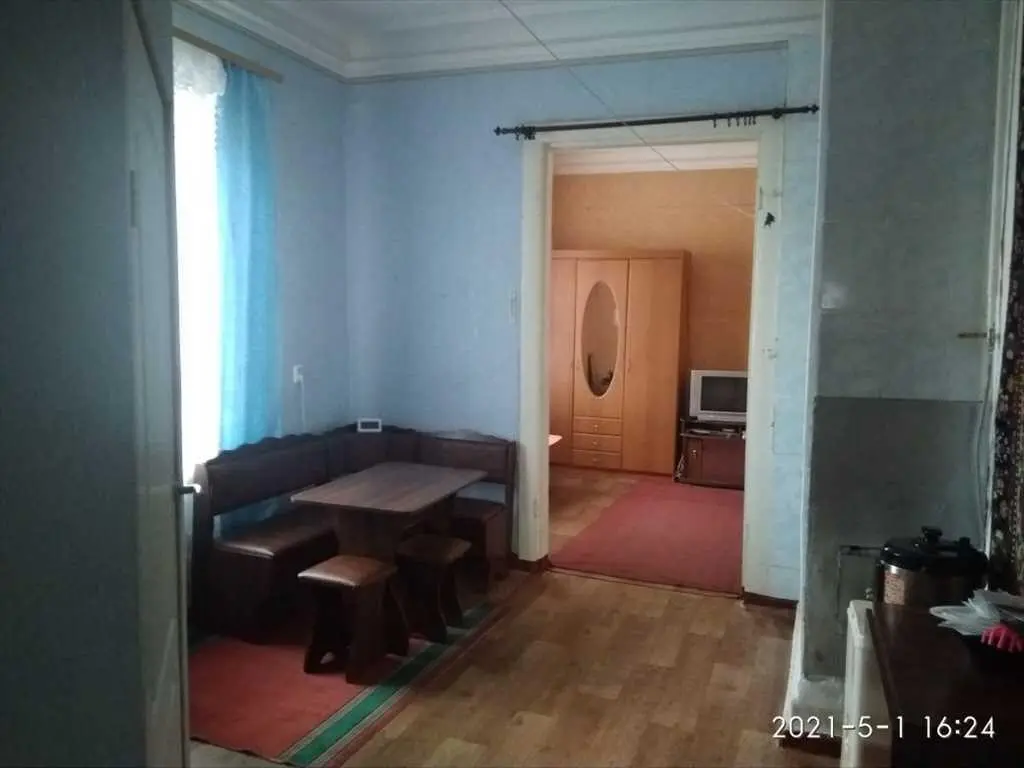 Дореволюційний будинок в центральній частині міста.


 | Приват житло