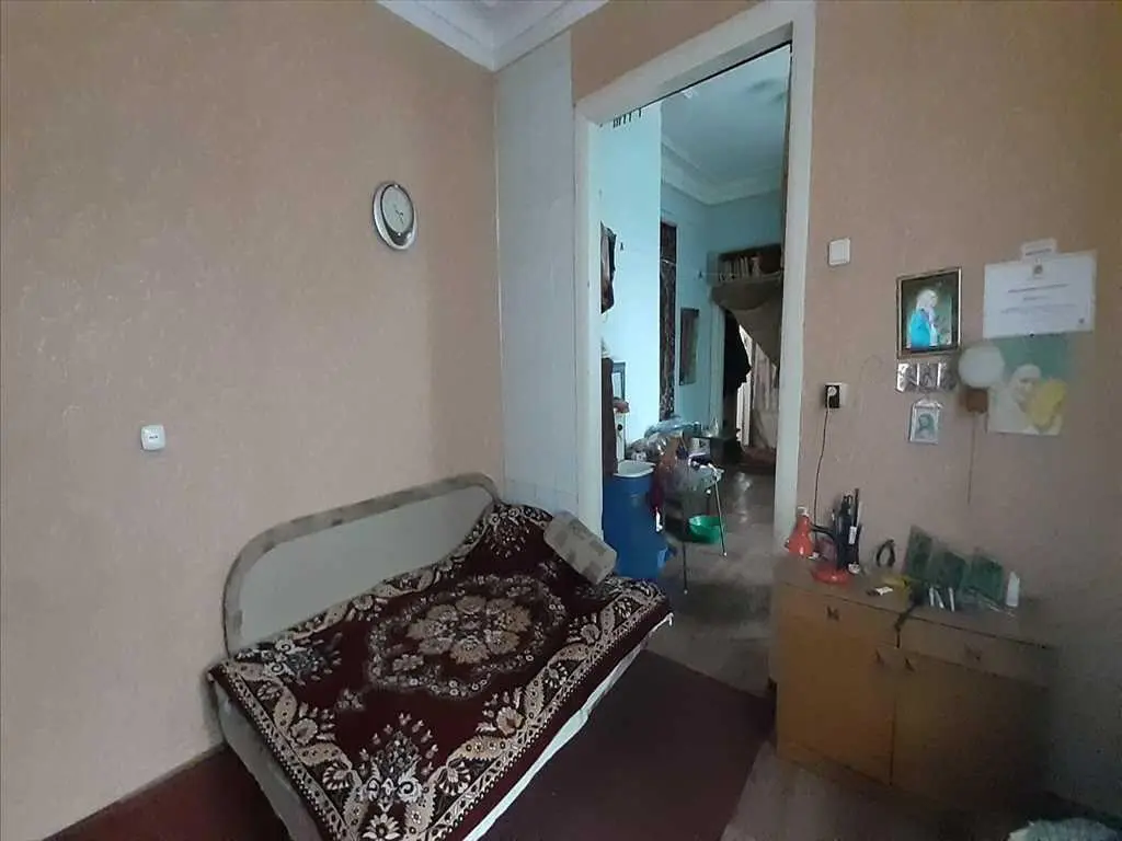 Дореволюційний будинок в центральній частині міста.


 | Приват житло