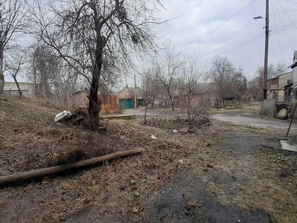 Дореволюційний будинок в центральній частині міста.


 | Приват житло