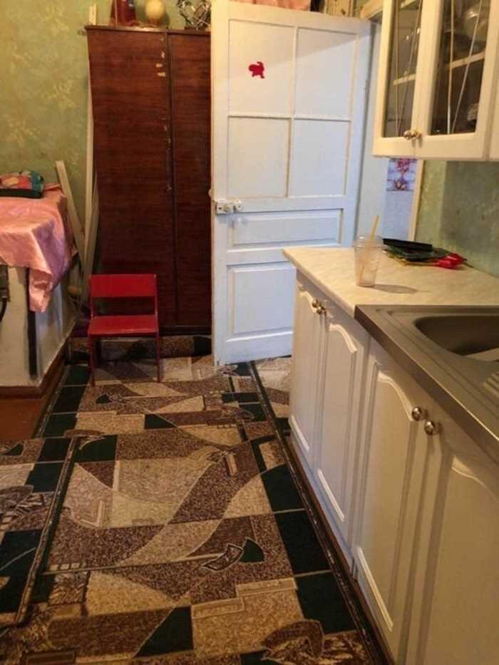 Частина будинку, але з великою площею.  | Приват житло