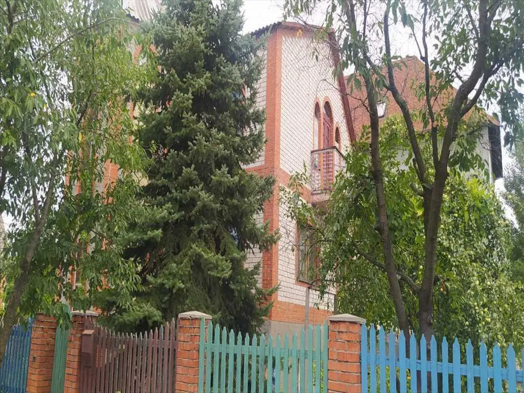 Добротный дом в Леске | Приват житло