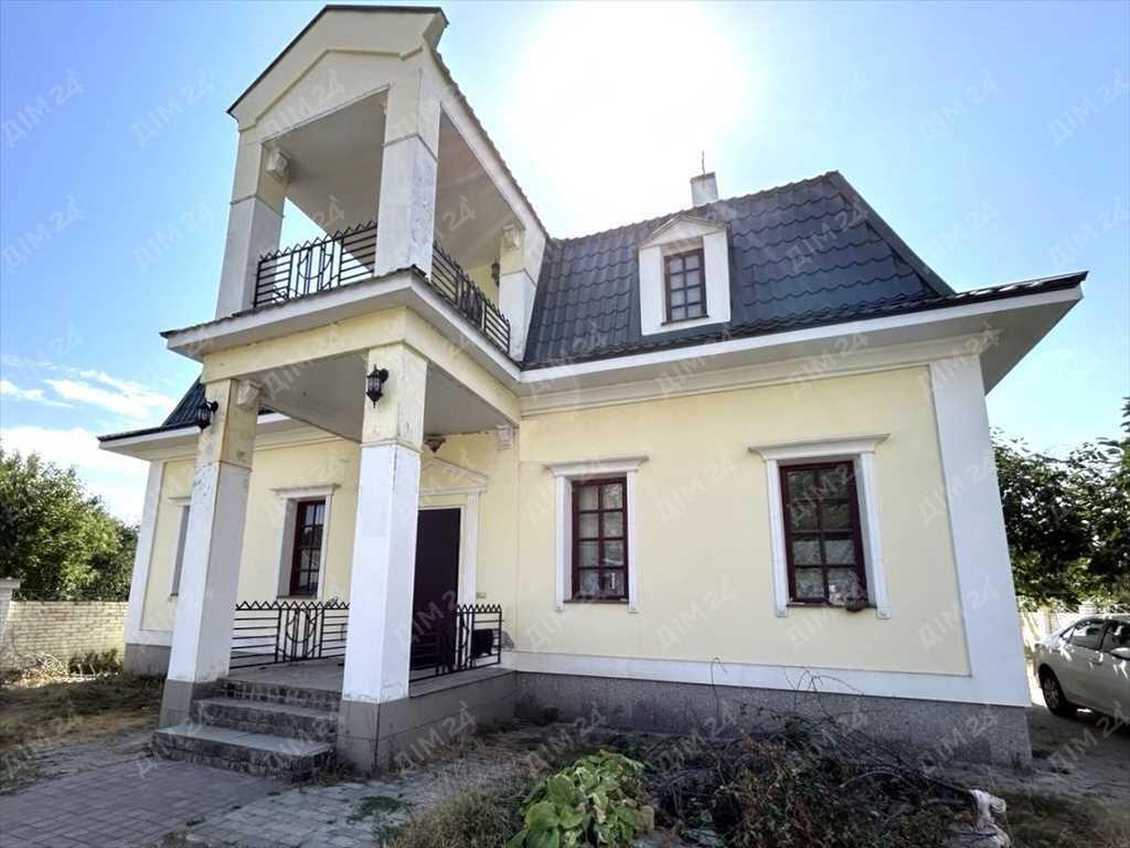 Житловий будинок у центральній частиніі Полтави | Приват житло