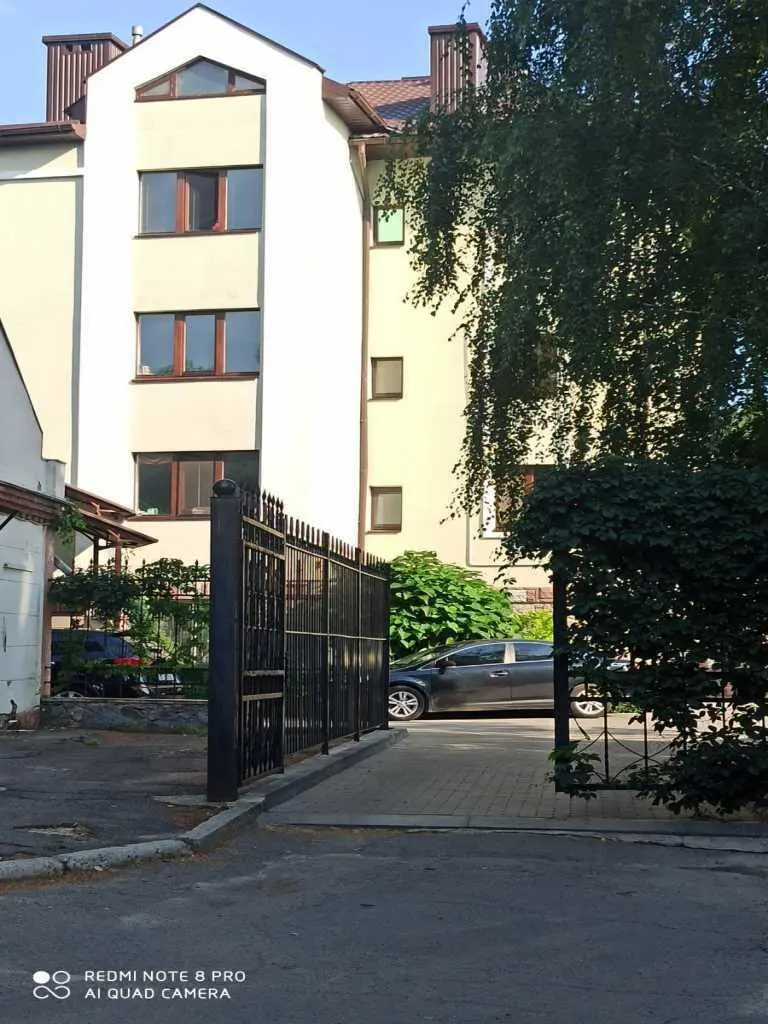 Простора квартира в центрі міста. | Приват житло
