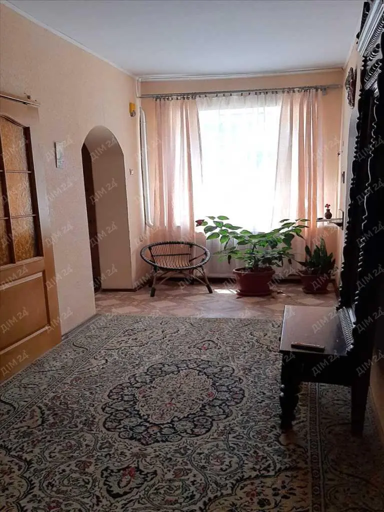 Будинок на 2 входа в передмісті | Приват житло