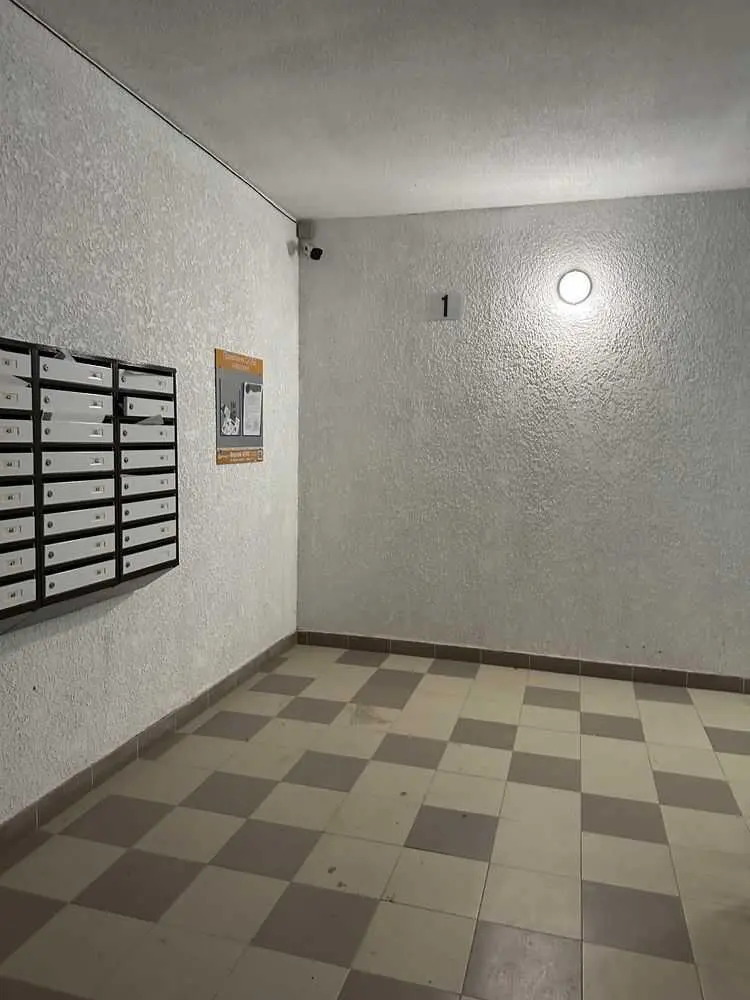 Квартира в новому будинку з дизайнерським  ремонтом! | Приват житло