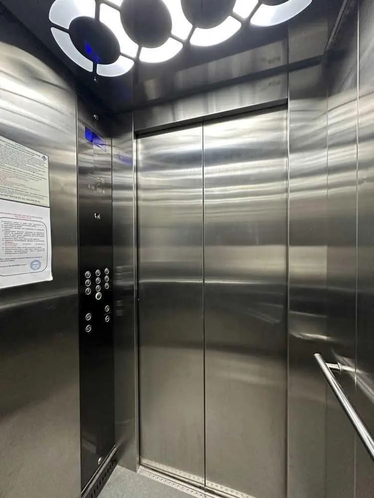 Квартира в новому будинку з дизайнерським  ремонтом! | Приват житло