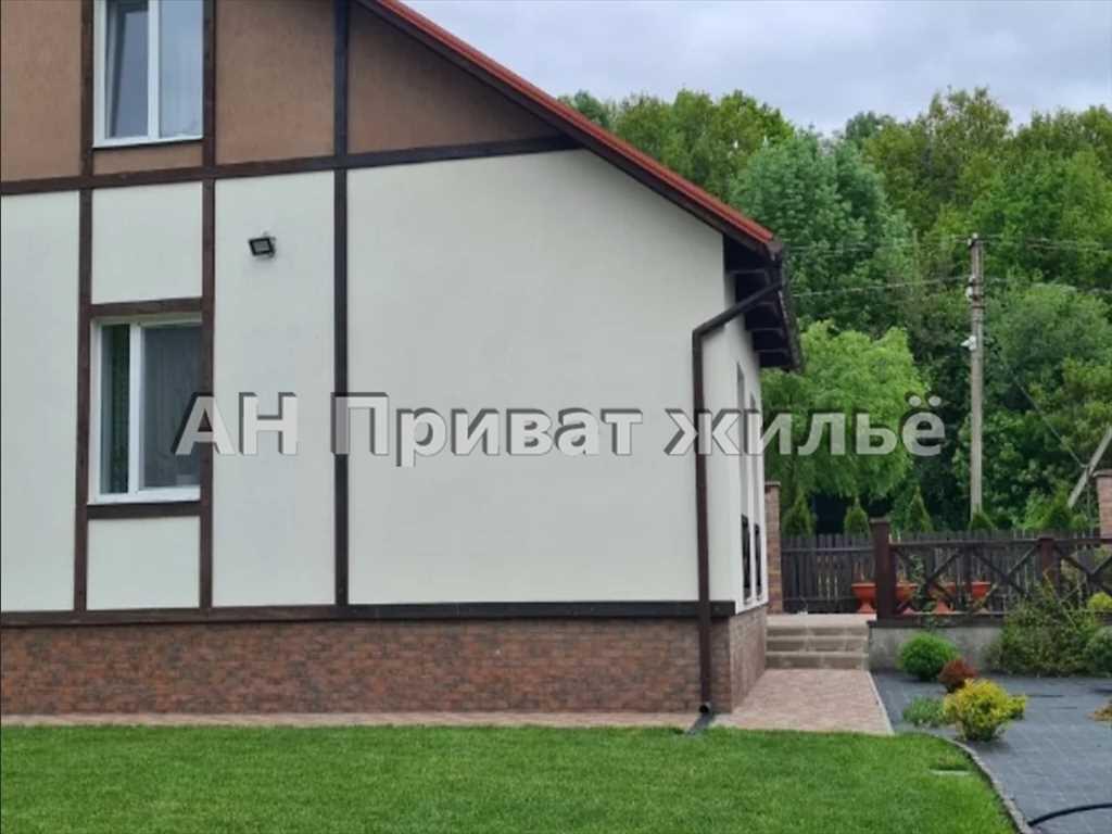 Сучасний будинок в екологічному районі | Приват житло