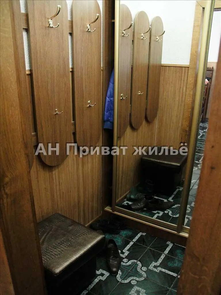 3-х поверховий будинок на 12 кімнат | Приват житло