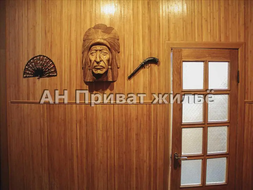 3-х поверховий будинок на 12 кімнат | Приват житло