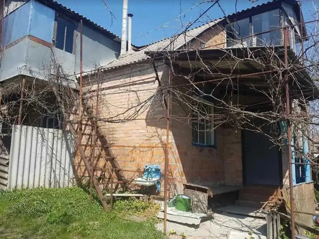 Приватний будинок в Нових Санжарах поряд з сосновим лісом та річкою
 | Приват житло