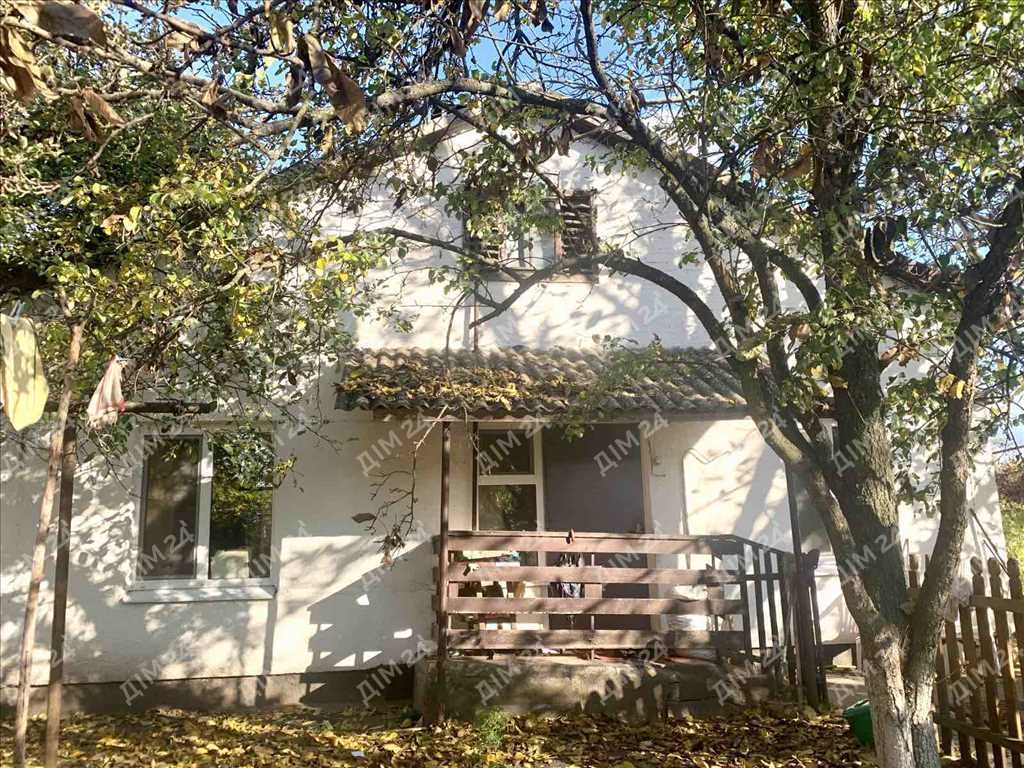 

Будинок із земельною ділянкою 1 га, неподалік від міста | Приват житло