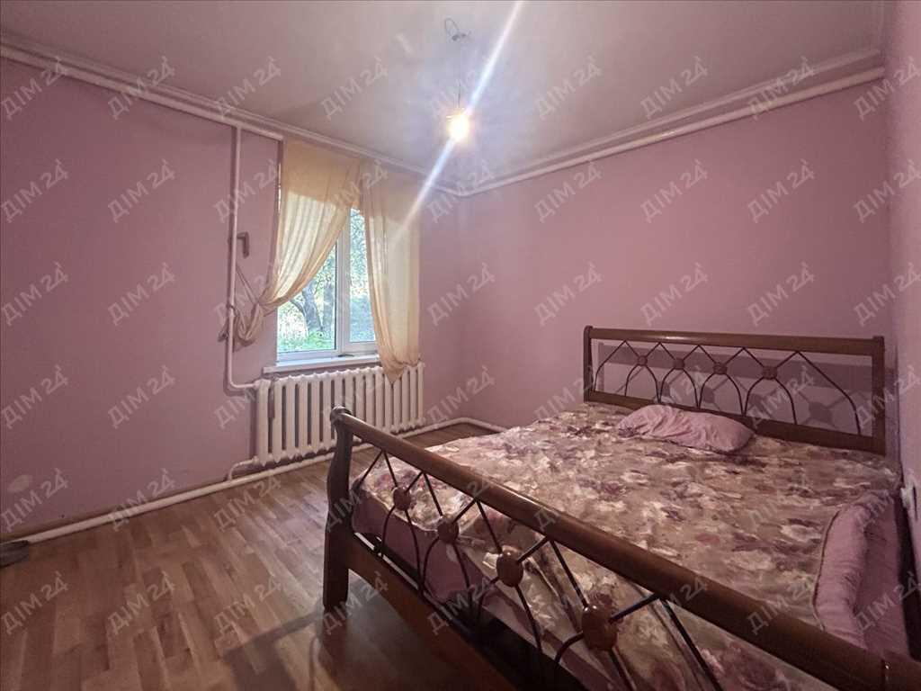 

Будинок із земельною ділянкою 1 га, неподалік від міста Решетилівка | Приват житло