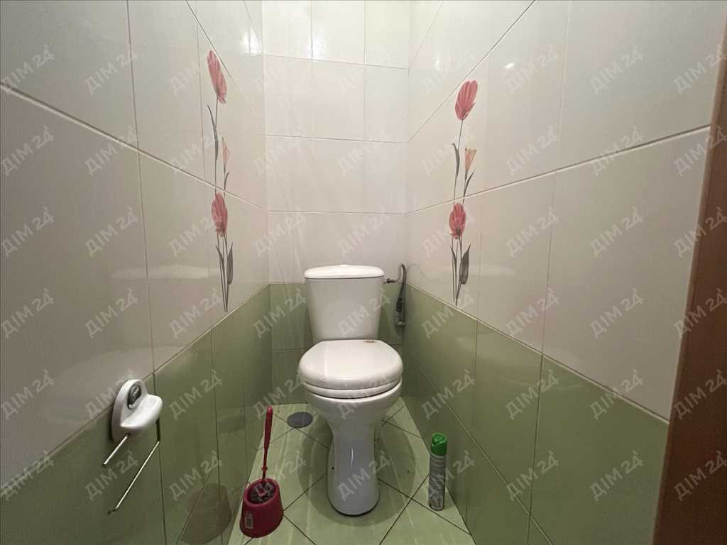 

Будинок із земельною ділянкою 1 га, неподалік від міста | Приват житло