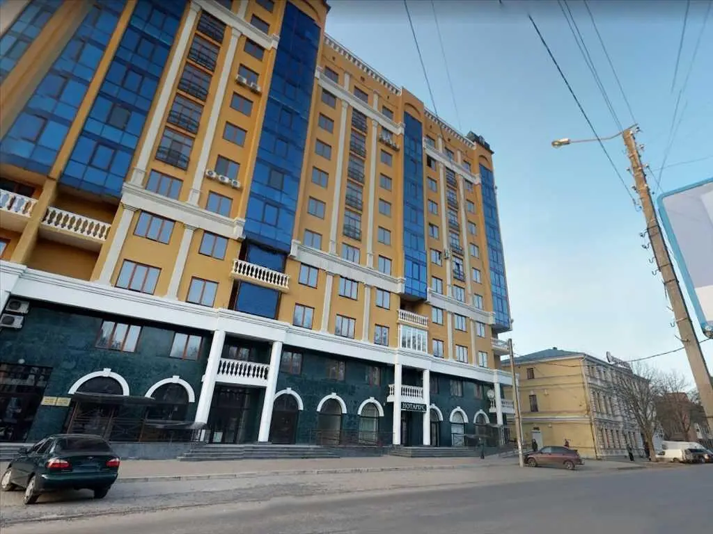 Велика квартира в центрі міста | Приват житло