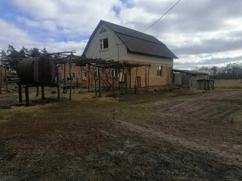 Будинок без внутрішніх робіт + жилий флігель в с.Черкасівка. | Приват житло