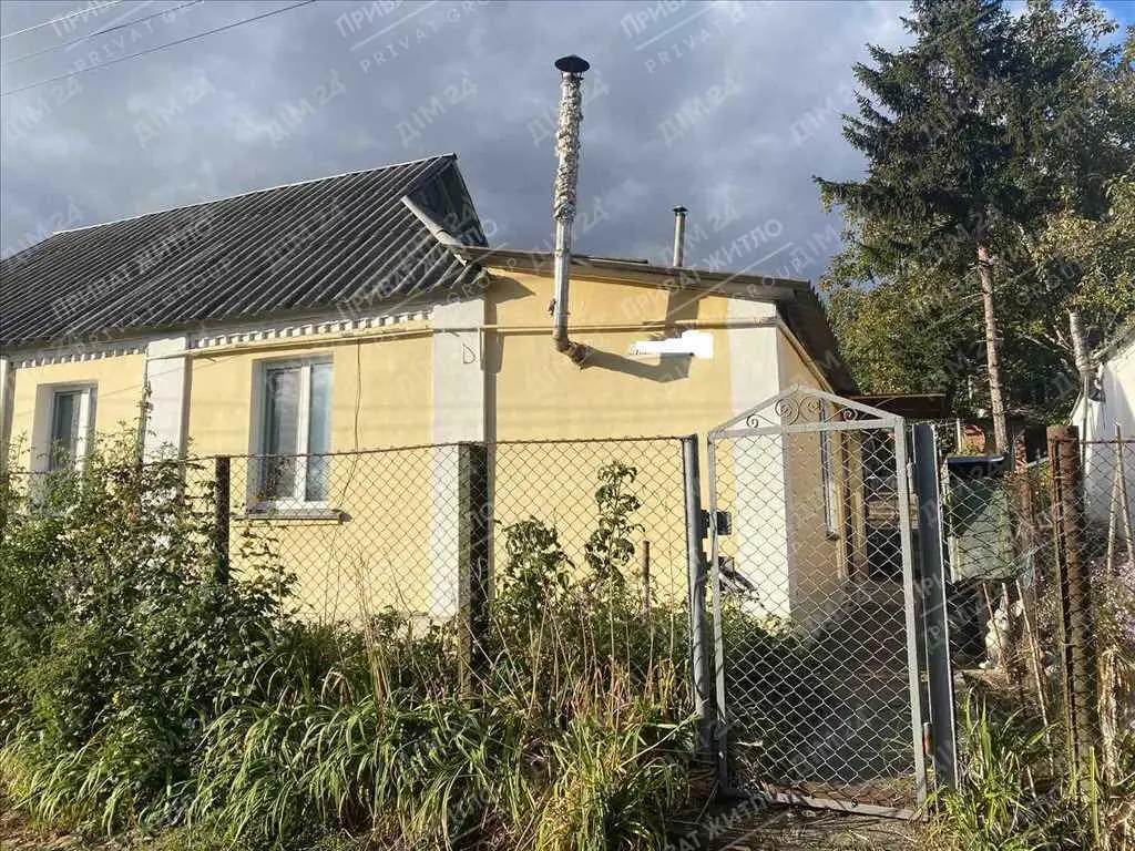 Частина будинку з окремим двором! | Приват житло