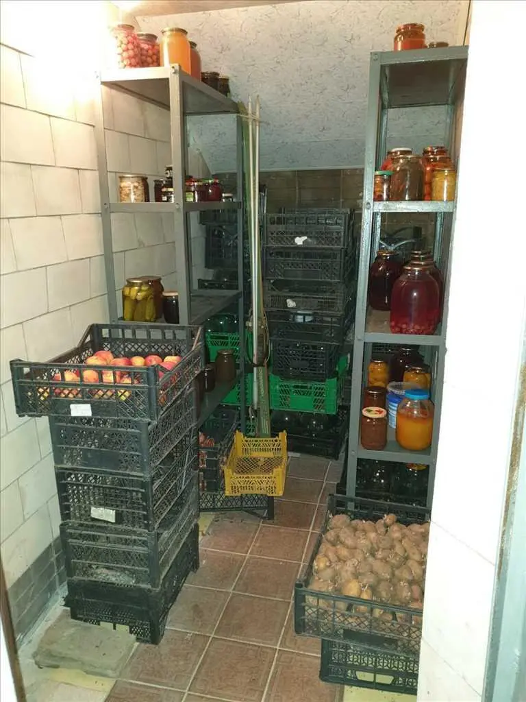 Продам окремий будинок в селі Мильці | Приват житло