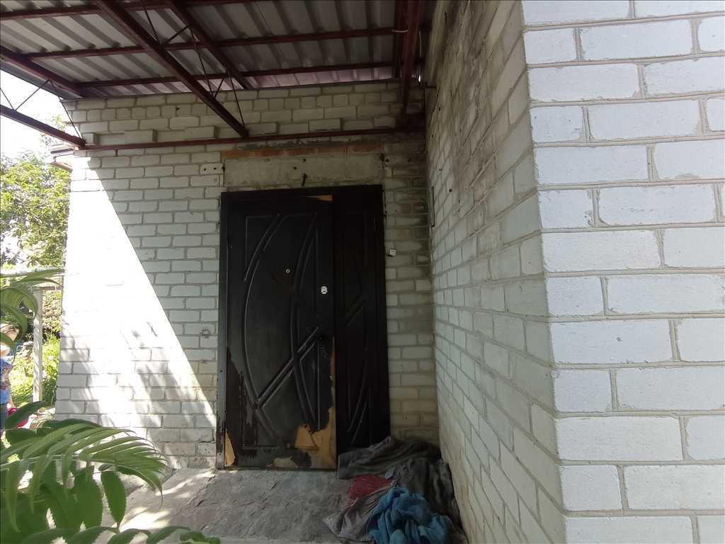 Двоповерховий будинок в районі Хрестовоздвиженського  монастиря | Приват житло