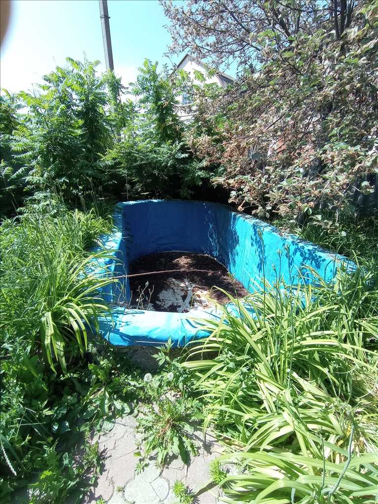 Двоповерховий будинок в районі Хрестовоздвиженського  монастиря | Приват житло