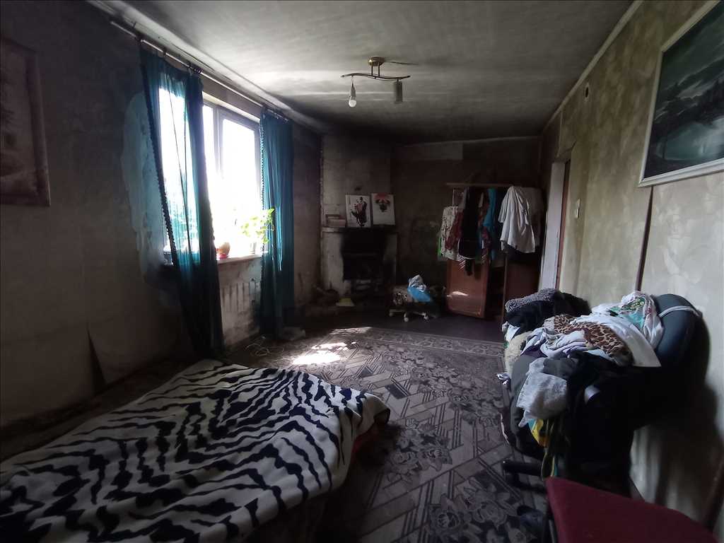 Двоповерховий будинок в районі Хрестовоздвиженського  монастиря | Приват житло