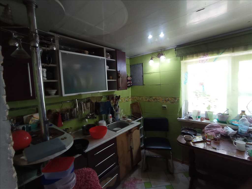 Двоповерховий будинок в районі Хрестовоздвиженського  монастиря | Приват житло