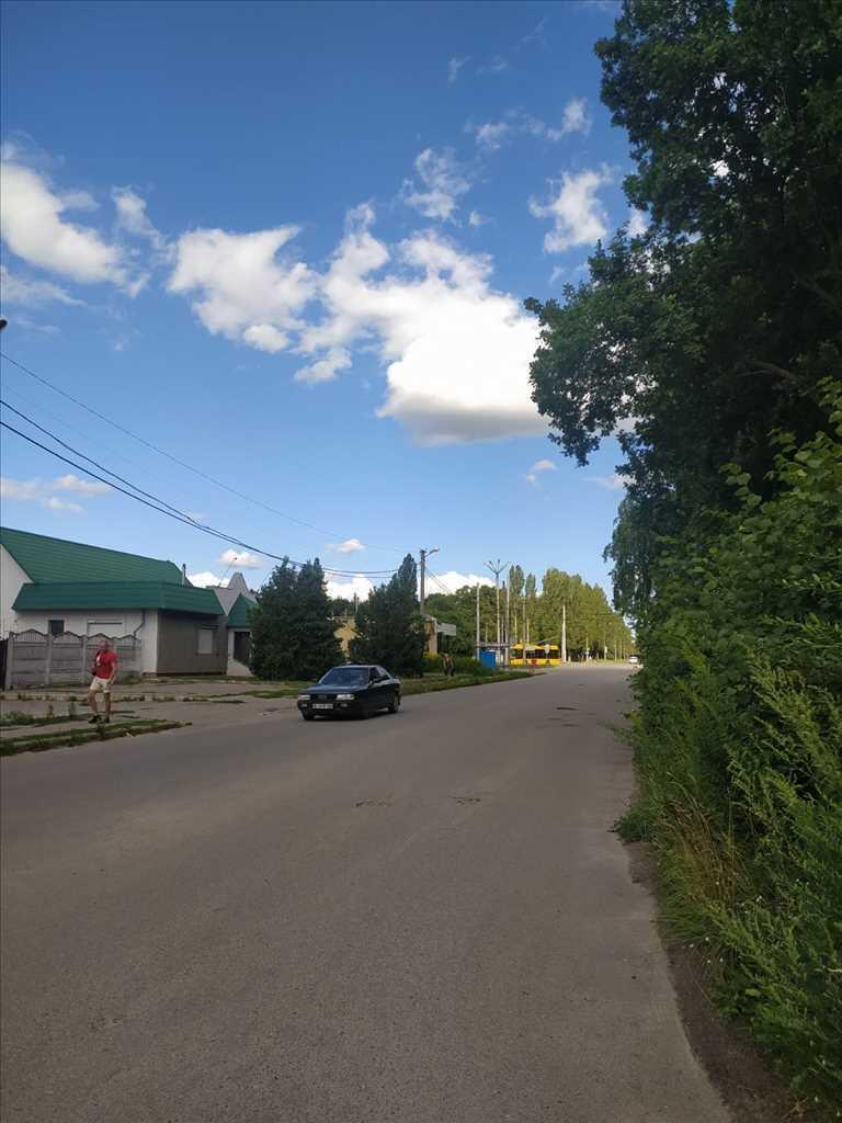 Велика ділянка біля зупинки транспорту на ГРЛ | Приват житло