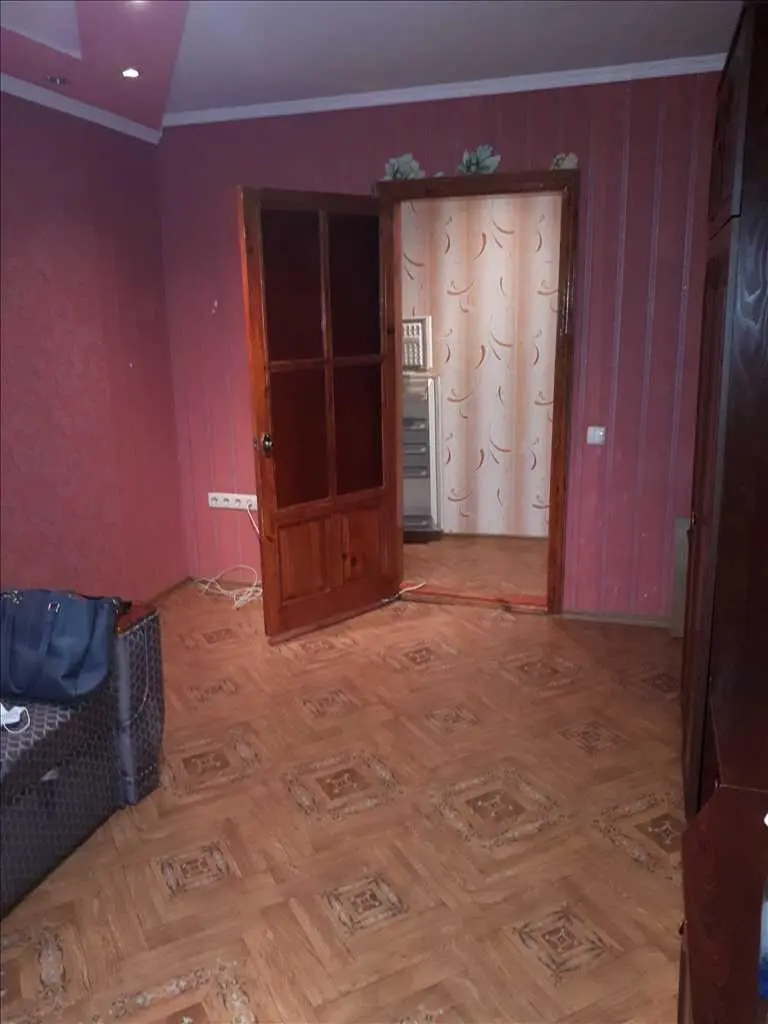 Кімната в гуртожитку, біля зупинки! | Приват житло